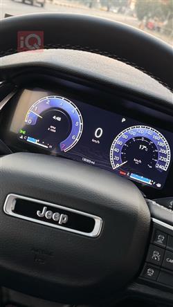 جیپ گراند شیرۆکی